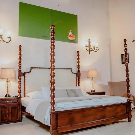 7br Luxury House Inside Of The Walled City! *