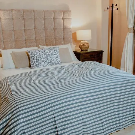 7br Luxury House Inside Of The Walled City! Сasa de vacaciones *