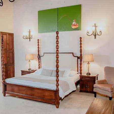 7br Luxury House Inside Of The Walled City! Сasa de vacaciones *