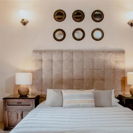 7br Luxury House Inside Of The Walled City!