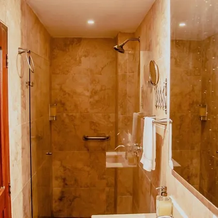 7br Luxury House Inside Of The Walled City! *