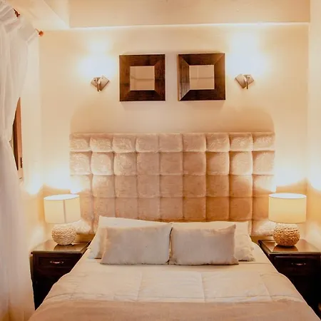 7br Luxury House Inside Of The Walled City!
