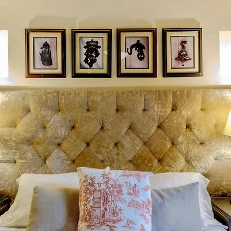 Сasa de vacaciones 7br Luxury House Inside Of The Walled City!