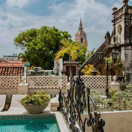 Сasa de vacaciones 7br Luxury House Inside Of The Walled City! *