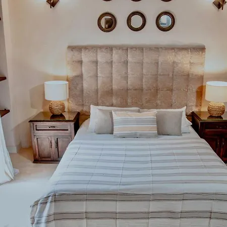 Сasa de vacaciones 7br Luxury House Inside Of The Walled City! *