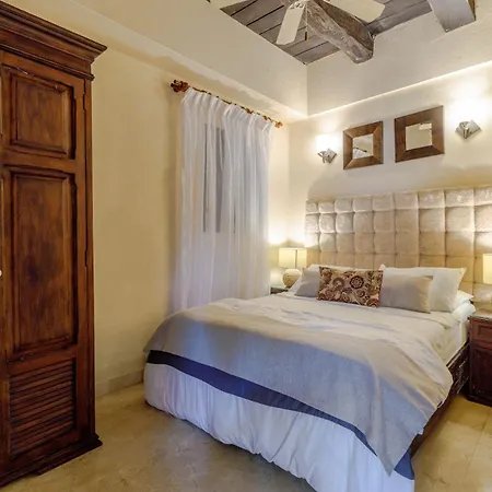 7br Luxury House Inside Of The Walled City! *