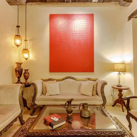 Сasa de vacaciones 7br Luxury House Inside Of The Walled City!
