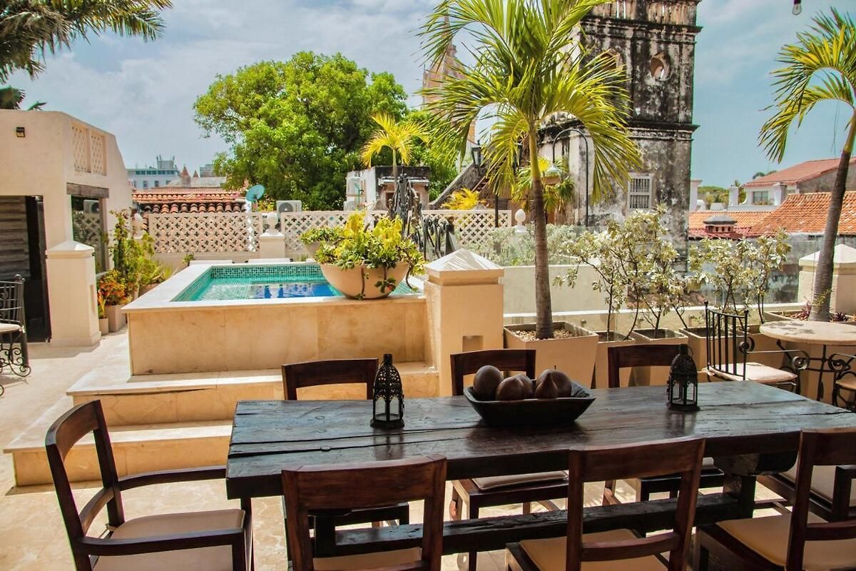 Сasa de vacaciones 7br Luxury House Inside Of The Walled City!