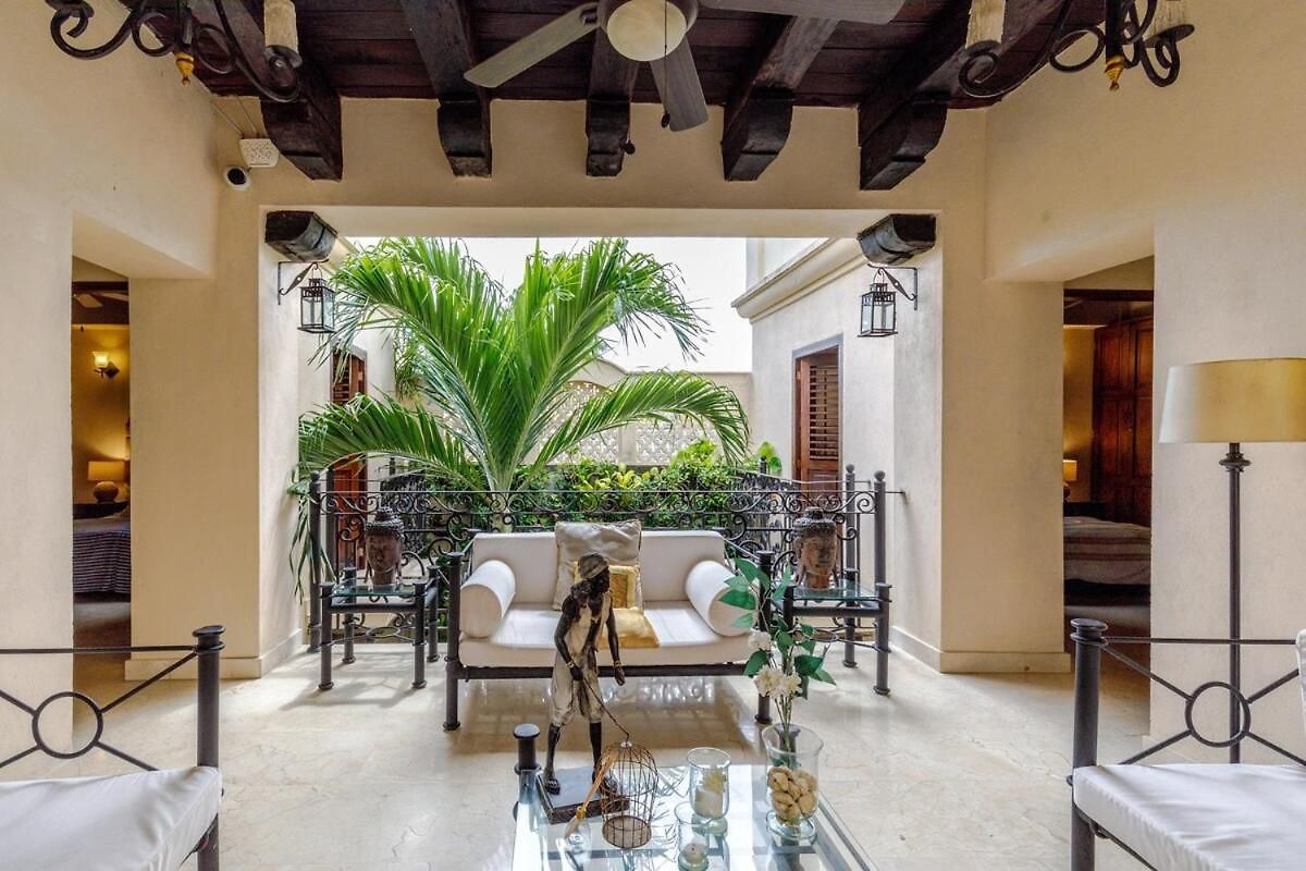 7br Luxury House Inside Of The Walled City! Cartagena