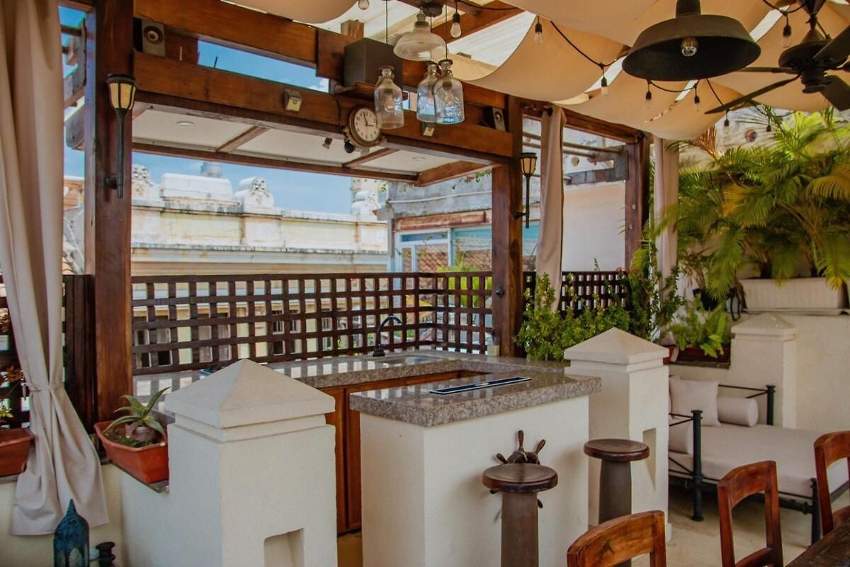 7br Luxury House Inside Of The Walled City! *