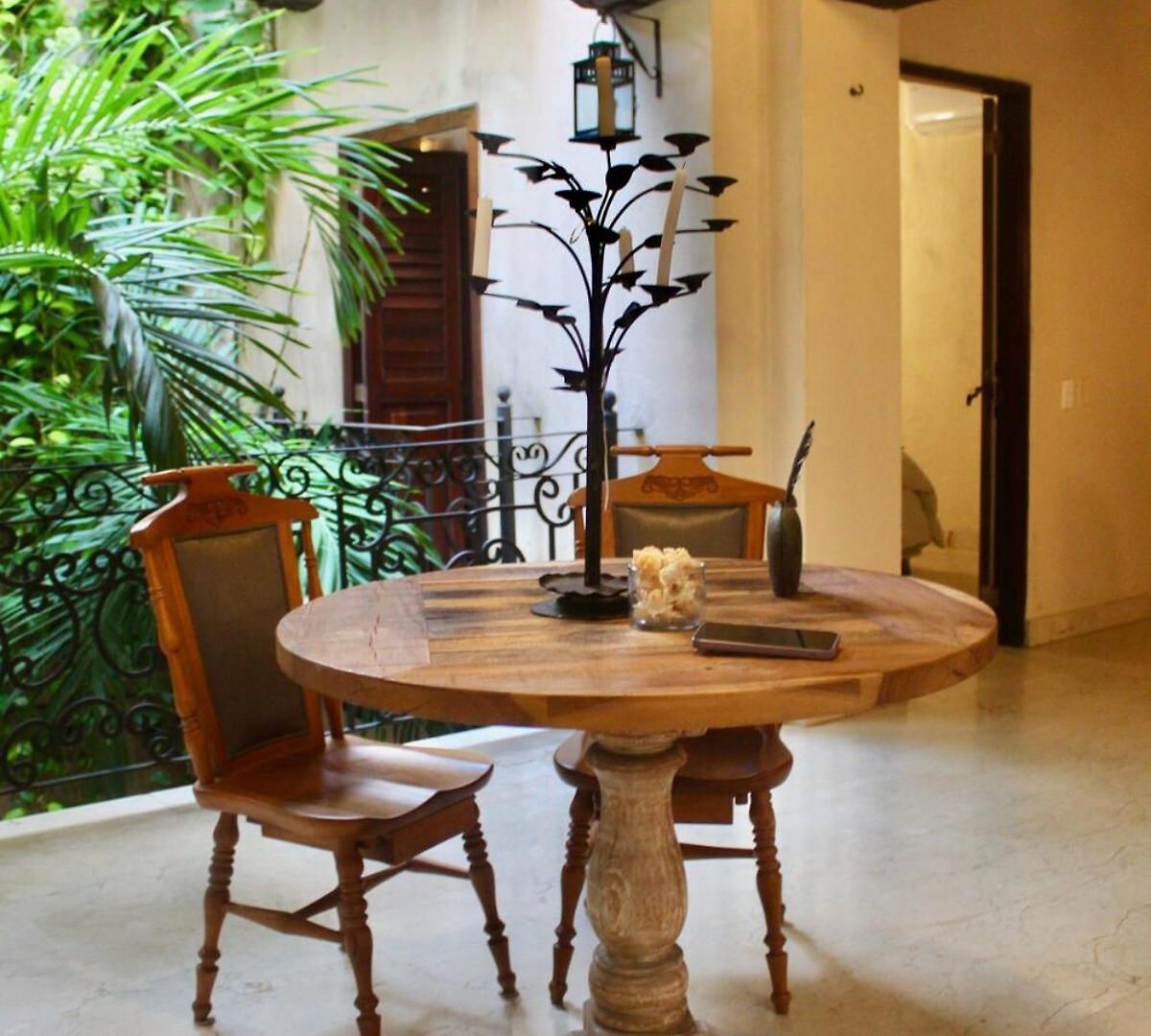 7br Luxury House Inside Of The Walled City!