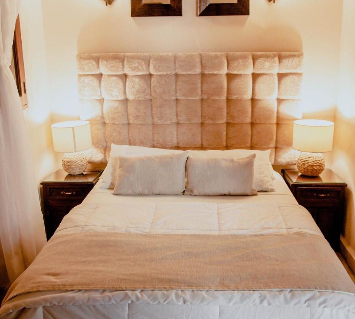 7br Luxury House Inside Of The Walled City! *