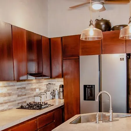 7br Luxury House Inside Of The Walled City! *