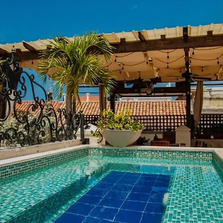 7br Luxury House Inside Of The Walled City! Сasa de vacaciones