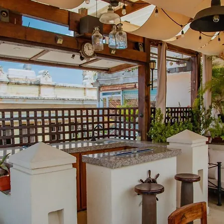 7br Luxury House Inside Of The Walled City! *