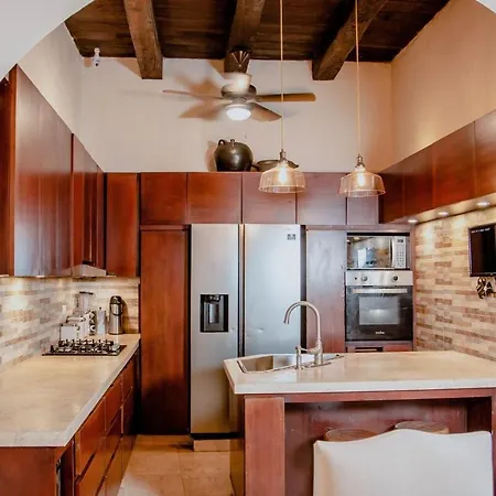 7br Luxury House Inside Of The Walled City! Сasa de vacaciones