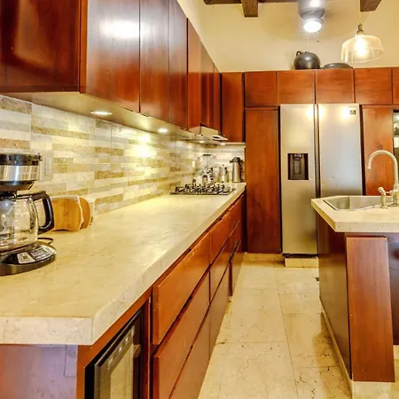 7br Luxury House Inside Of The Walled City! Сasa de vacaciones